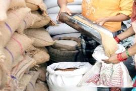 Son of expelled Congress leader consumed lakhs of rupees worth of PDS ration meant for poor, Food Department issued notice, former NSUI district president Amitesh Rai, son of expelled Congress spokesperson Abhay Narayan Rai, councillor's husband Jugal Kishore Goyal, Chhattisgarh, Bilaspur, Khabargali