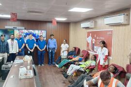 Four-day massive blood donation camp organized in Chhattisgarh on the initiative of Adani Foundation. More than 2800 units of blood donated, more than 37,000 plants planted on the birthday of Adani Group Chairman Shri Gautam Adani, Chhattisgarh, Khabargali