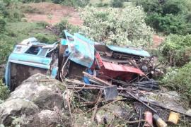 Tragic accident in Kawardha, borewell vehicle fell into a deep ditch, 5 people died Chhattisgarh news big news latest news hindi news khabargali 