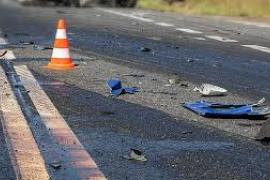 Tragic accident in Agra, uncontrolled car hits pedestrians, 5 people dead