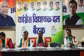 Leader of Opposition Mahant said in the meeting of Congress Legislature Party – boycott of the Assembly on 14th December, raised tough questions on the 2 years of the government, Raipur, Khabargali