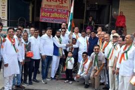 Republic Day celebrations in Raipur: A grand event organized by the Sarafa and Sadar Bazaar associations, the capital's Sarafa market was adorned in patriotic colors, flag hoisting ceremony held in the presence of Dharam Bhansali and Gulab Joseph, Chhattisgarh, Khabargali