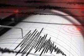 Earthquake of 2.8 magnitude jolts Delhi-NCR, spooks people