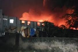 A massive fire broke out in Kolkata's Nazirabad, killing seven people and injuring several others.