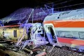 A horrific train accident in Spain, two high-speed trains collide, killing 21 people and injuring several others.