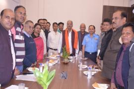 सांसद बृजमोहन अग्रवाल की पहल, रायपुर में 5 लाख विद्यार्थी एक ही समय पर करेंगे वंदे मातरम् का गायन खबरगली MP Brijmohan Agrawal's initiative: 5 lakh students in Raipur will sing Vande Mataram simultaneously. CG News Raipur chhattisgarh hindi news khabargali 