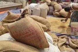 चार दिन से ई-पॉस मशीनें बंद, दो माह का चावल बनी आफत, शहर की राशन दुकानों में बढ़ी समस्या खबरगली E-POS machines have been down for four days, two months' worth of rice has become a disaster, and problems have increased at city ration shops. raipur chhattisgarh hindi news khabargali 