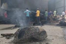 A massive fire broke out in a rice mill, burning several quintals of paddy and gunny bags to ashes. hindi news cg big news latest news khabargali 