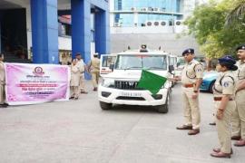 "Pink Petrol" will make the capital safer: Special unit deployed in Raipur for women's safety, help will be available with one call; 3 special patrolling units launched, 27 soldiers will keep an eye on every nook and corner of the city, call tracking will provide quick help; WhatsApp helpline number 9479210932, Raipur, Chhattisgarh, Khabargali