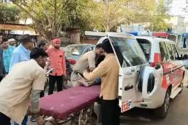 Horrific road accident in Guna, three people going to buy a tractor died. mp News hindi news khabargali 