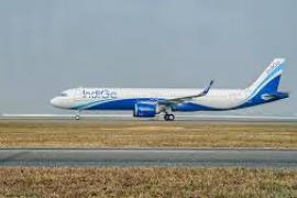  IndiGo flight makes emergency landing at Delhi airport, panic among passengers big news hindi news new delhi khabargali 