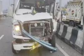 Three youths crushed by a traveller on the Delhi-Meerut Expressway hindi news big news latest news khabargali 