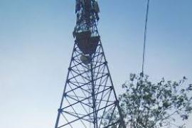  A 21-year-old youth committed suicide by jumping from a tower; police are investigating the reasons behind the incident. hindi news big news khabargali 