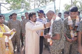 Dr. Prema Sai Maharaj reached the most inaccessible forests of the country and honored the brave soldiers. Hindi news latest news khabargali 