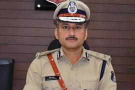 Major administrative reshuffle in Chhattisgarh Police Department; IPS Badrinarayan Meena appointed as the new IG of Bastar Range. raipur chhattisgarh hindi news khabargali 