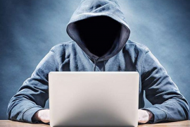 Cyber fraud of ₹28 lakh via email scam promising bank account change; mobile phone and Aadhaar card seized. latest News hindi news big News khabargali 