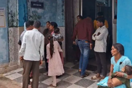 Major accident before visit to Giroudpuri: Pickup truck carrying 25 pilgrims overturns; 5 in critical condition. Hindi news latest news neme news khabargali 