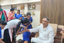 Raipur, Lokesh Kavadiya, Rakshabandhan, Disabled Finance and Development Corporation, disabled sisters, Tarini Nishad, Rajim, Chhattisgarh News, Khabargali