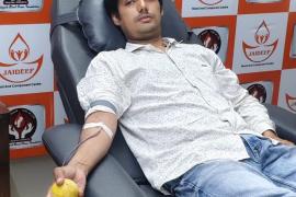 News, Blood Donation, Blood Donation as a Noble Deed, Mohammad Shahnawaz Yusuf, News Surgical, Jaideep Blood Bank, Chandrabhushan Dewangan, Social Commitment, Chhattisgarh News, Khabargali