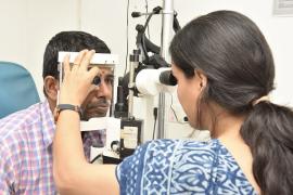 Raipur Press Club, Mahavir International Service Organization, Free Eye Check up, Eye Camp, Cataract Operation, Health, State Minister rank Lokesh Kavadiya, Raipur, Chhattisgarh, Khabargali