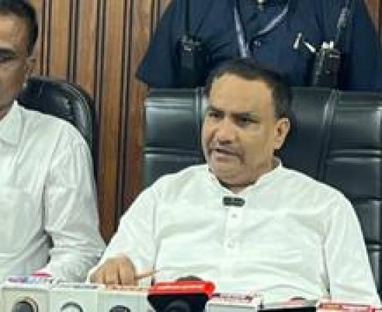 Waqf Board Chairman Dr. Salim Raj makes a major statement regarding Garba; appeals to Muslim youth to stay away latest news hindi news khabargali 