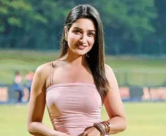  Anchor Shefali Bagga surrendered ₹1.50 crore to the ED; ₹30 lakh in cash had been found during raids on her residences in Delhi and Mumbai. raipur chhattisgarh hindi news khabargali 
