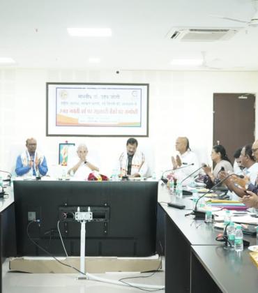 MLA Amar Agrawal, Sahakar Bharati's Chhattisgarh General Secretary Kaniram, Apex Bank Chairman Kedar Nath Gupta, Saurabh Sharma and KN Kande, Raipur, Chhattisgarh, Khabargali