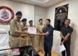 Raipur Police appreciated the spirit of common citizens, honored the brave men who caught the chain snatcher, Himanshu Soni, resident of Pension Bada and Shobhran Singh Thakur, resident of Kashiram Nagar, showed indomitable courage, Police Commissioner Sanjeev Shukla, Khabargali