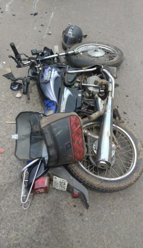 Telibandha police station chauk, road accident, raipur, khabargali