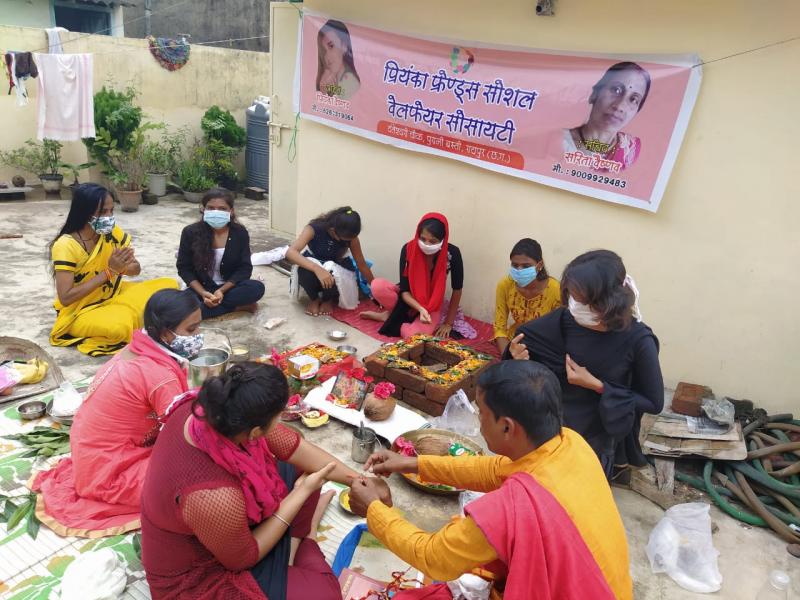 Priyanka fan social welfare society, corona free hawan, raipur, khabargali