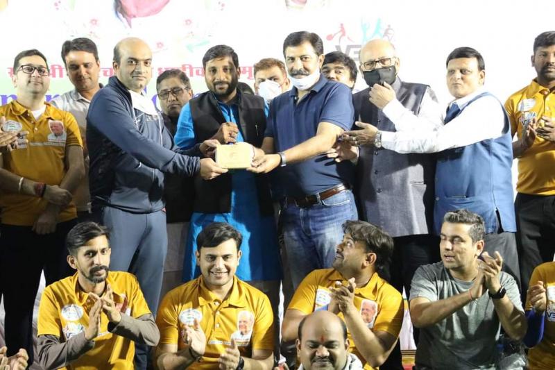 Dental Association, Chips, Tiles Association, Chhattisgarh Sports Congress, Sw. Inderchand Dhariwal, Praveen Jain, Raipur, Khabargali Smriti Congress Corporate League Cricket Competition,