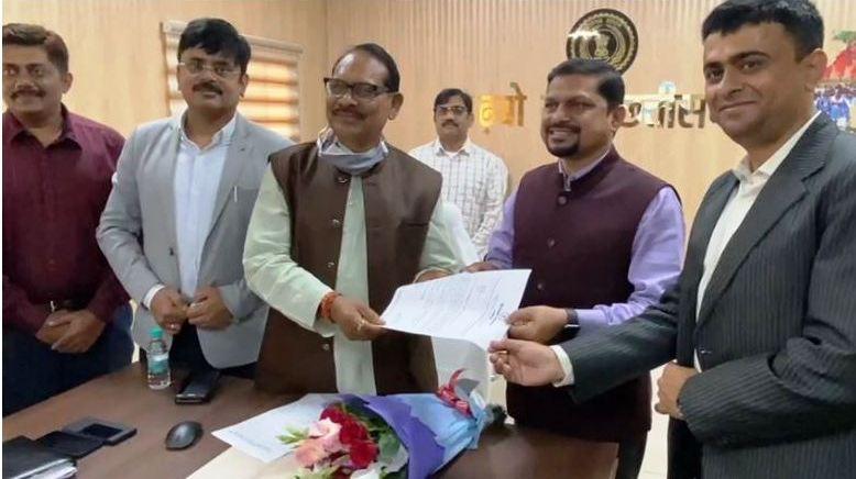 Minister of School Education, Dr. Premasai Singh Tekam, Right to Education Act, Chhattisgarh, Khabargali