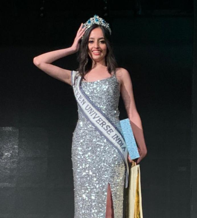 Vachi Pareek, Glamanand Group, Miss Teen Universe India, Miss Teen Universe India, Miss Teen International India, Miss Teen Earth India and Miss Teen Multinational India, Jaipur, Sameer Pareek, Best Costume, Best Speech, Raipur, Chhattisgarh, Khabargali