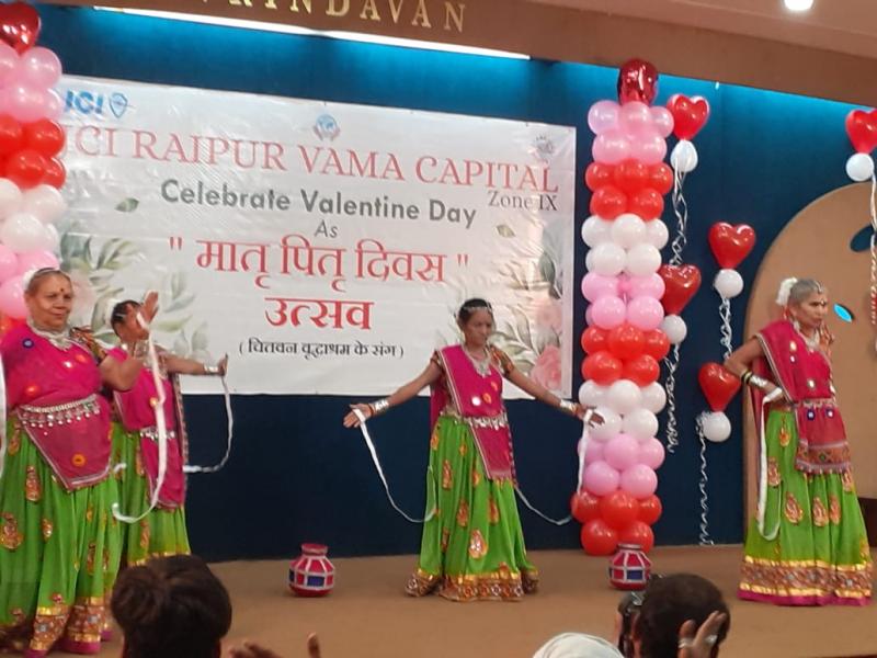 Mother - Father's Day, Mother - Father's Day, Chitwan Vriddashram, JCI Raipur Vama Capital, Rajesh Agarwal, Raipur, Khabargali