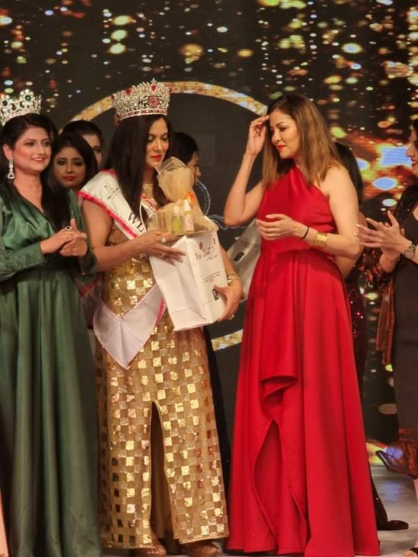 Shweta Jaiswal, Mrs India Queen of Nation 2021, Nagpur, Hotel Regenta Central, Talent Round, , Fitness Round, Dr. Aditi Govitrikar, Ashish Makhija, Raipur, Chhattisgarh, Khabargali