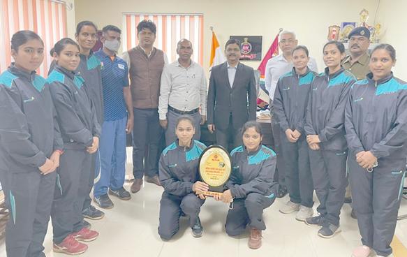 All India Volleyball Tournament, Gold Medal, RPF Women's Team, West Central Railway Jabalpur, Jyoti Bal, Coach DCH Suribabu, Manager Ravindra Kumar Prasad, Bilaspur, Chhattisgarh, Khabargali