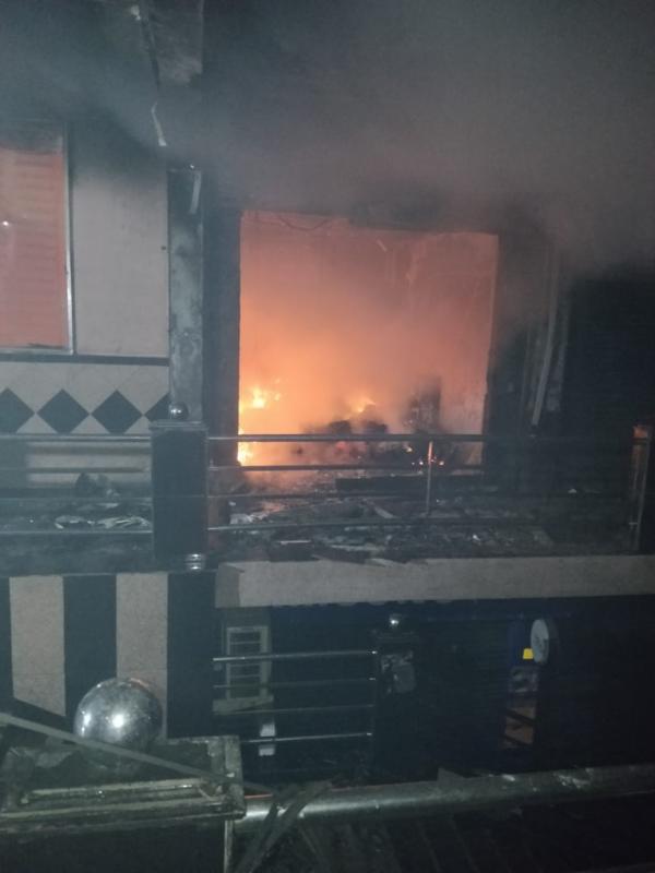 Lal Ganga Shopping Mall, Fire, Mobile burnt down, Fire Brigade, Raipur, Khabargali