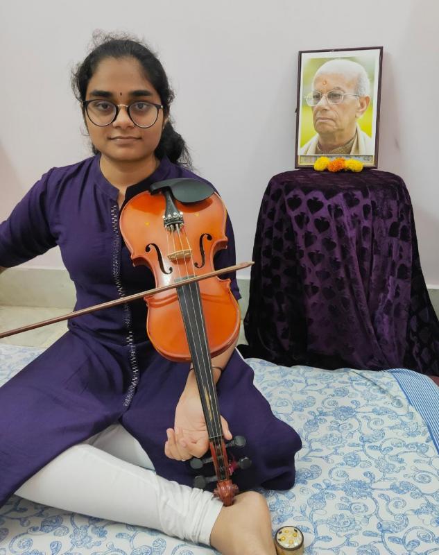 Pandit Gunwant Madhavlal Vyas Smriti Sansthan, Ravivasari Sangeet Sabha, Archana Ashrita, Presentation of Bela-Vacation, Famous Guru Pandit Sukhdev Prasad Mishra and Famous Musician Dr. Ramshankar, Violin, Raga-Bilaskhani Todi, Beautiful Alap-Jod-Jhala, Deepak Vyas, Raipur, Chhattisgarh, Khabargali