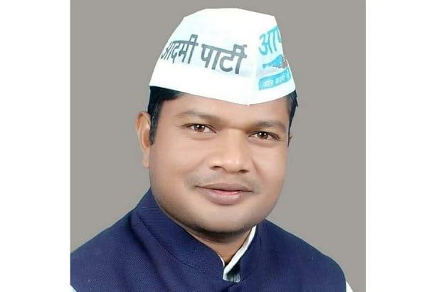 Black marketing of fertilizers, farmers, Komal Hupendi, Vadud Alam, Aam Aadmi Party, AAP, Chhattisgarh, Khabargali