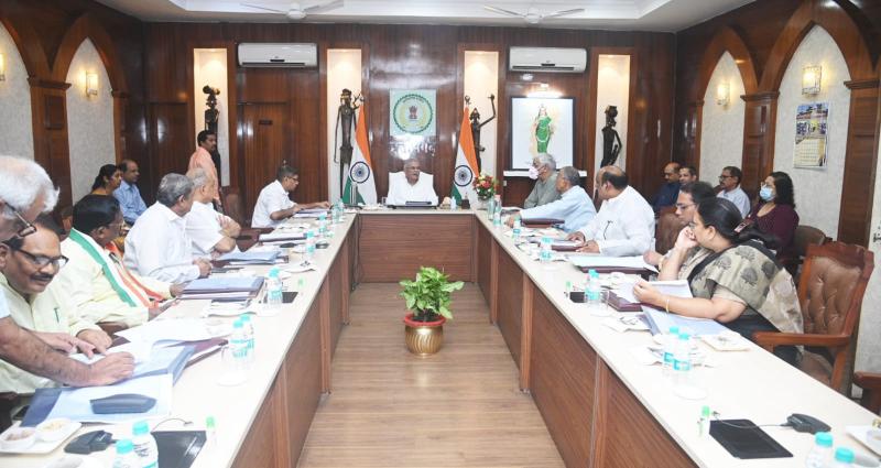 CM Bhupesh Baghel, cabinet meeting, Chhattisgarh, new fish farming policy, city bus, transfer, salary, road tax, Khabargali