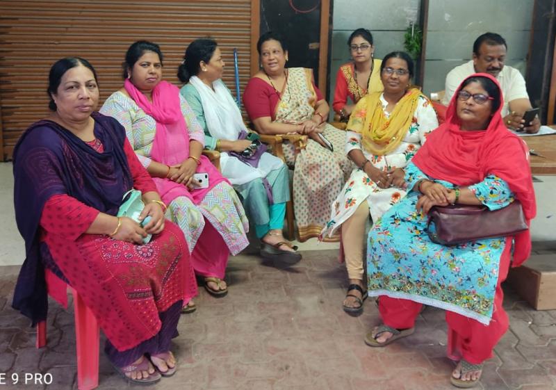 Satyamev Jayate Foundation, Women's Unit, Illegal liquor, ganja, charas, opium, drugs and betting, illegal business spreading in the street, Renu Devangan, Asha Joseph, Preeti Gaikwad, Noor Jahan, Shobha Mandani, Anita Singh, Saira, Rameshwari Sahu ,Kiran Devangan, Kanhaiya Agarwal, Raipur, Chhattisgarh, Khabargali