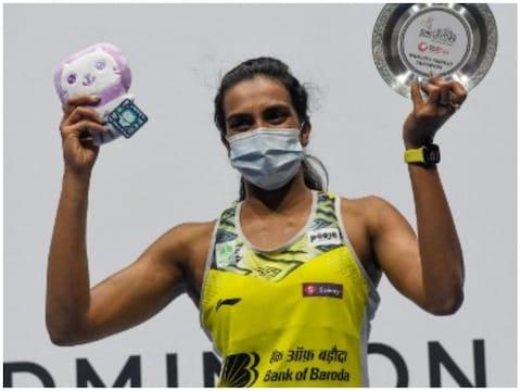 PV Sindhu, won, the title of Singapore Open, India's star shuttler, Wang Xie Yi, China, Khabargali