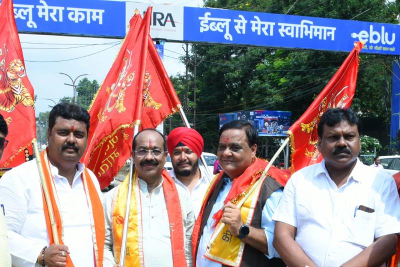 Raipur. Kalimata Annadan Bhandara Committee, Religious Tour, Free Dongargarh Darshan, Concluding, BJP State President Arun Saw, Dr. Raman Singh, Sunil Soni, Srichand Sundrani, Deepak Bhardwaj, Polle, Chhattisgarh, Khabargali