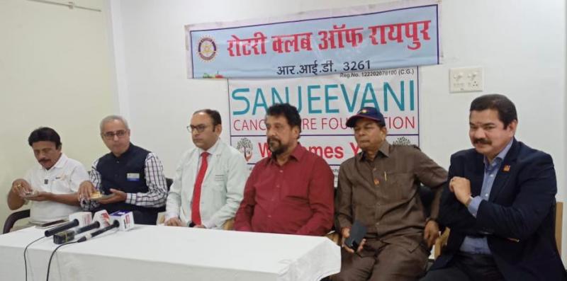 Free cancer consultation and check-up camp, Bharat Petroleum, 75th Amrit Mahotsav of Independence, Rotary Club Raipur, Rotary Club North Raipur, Sanjivani Cancer Care Foundation, Dr. Yusuf Memon, Raipur, Chhattisgarh, Khabargali