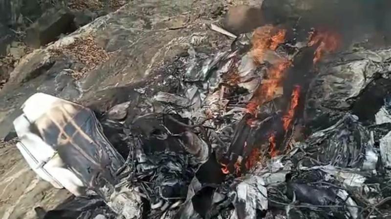 Balaghat, Madhya Pradesh, a charter plane crash, the secret of the plane crash will come out from the black box, the investigation team at the scene,khabargali
