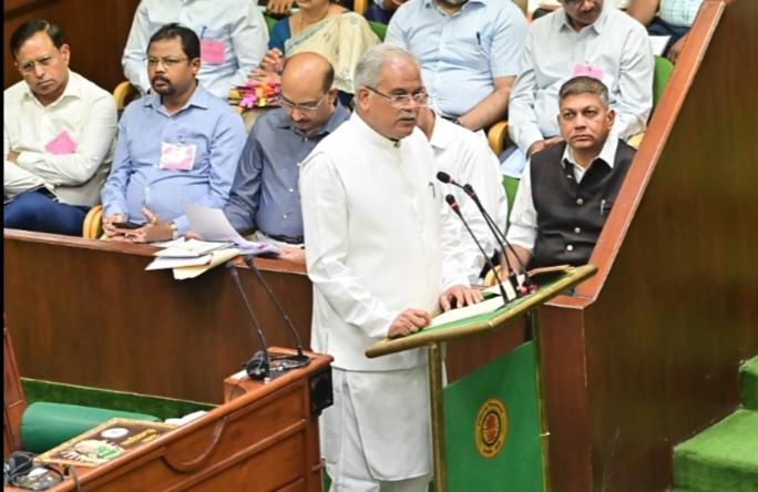 Chief Minister Bhupesh Baghel opened the box of gifts, Budget, Chhattisgarh, khabargali