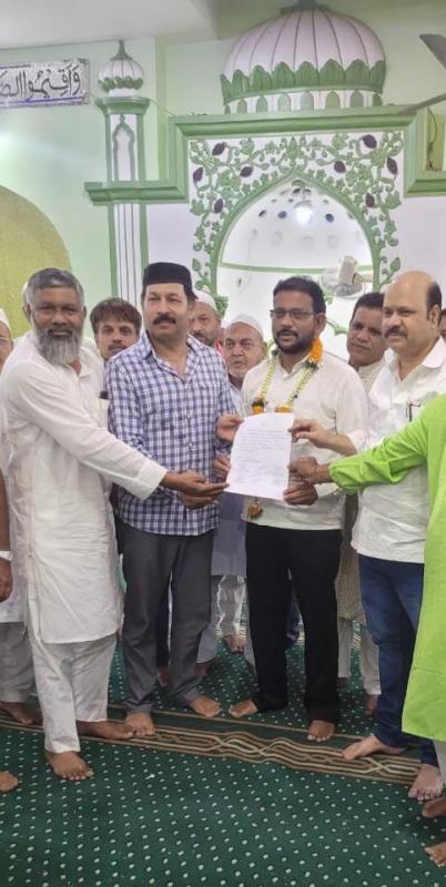 Hyderi Masjid's Mutavalli Haider Ali, Haider Masjid Trust Shia Ashna Asari Momin Jamaat, Faizal Rizvi, Waqf Board Member Reyaz Hussain Gudhiyadi, Court Waqf Tribunal Member Hamid Hussain, Seerat Committee President Haji Anwar Rizvi, Advocate Sameer Javed, Senior Journalist Tahir Hydari, Raipur, Chhattisgarh, Khabargali