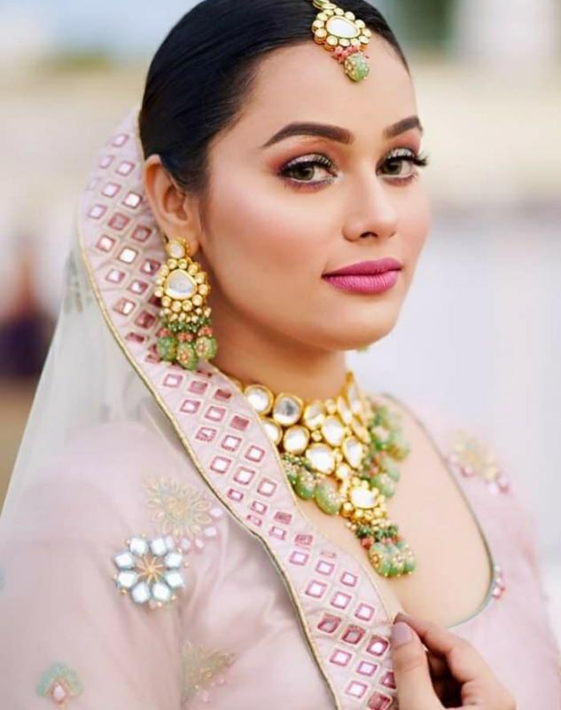 Bollywood Playback Singer Aishwarya Pandit, Kanada, Satish Pandit, Raipur, Chhattisgarh, Khabargali,