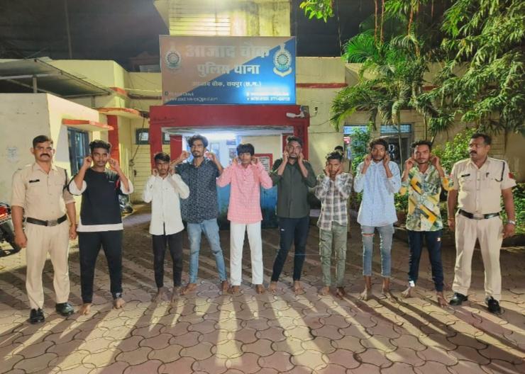 Raipur, dance with sword and pistol-like weapons in the procession, 8 accused arrested under Arms Act, procession by some persons near Idgahbhatha under Azad Chowk area of ​​the capital, dance video viral, Chhattisgarh News,khabargali