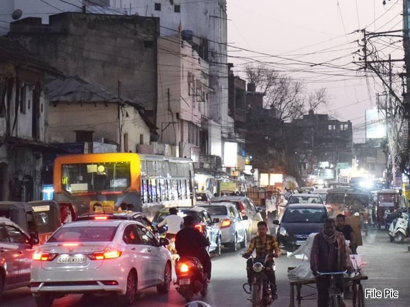 Instructions to the Finance Department to issue approval for the widening work of Tatyapara - Sharda Chowk road within a week, Chief Minister Bhupesh Baghel, Raipur, Chhattisgarh, Khabargali.